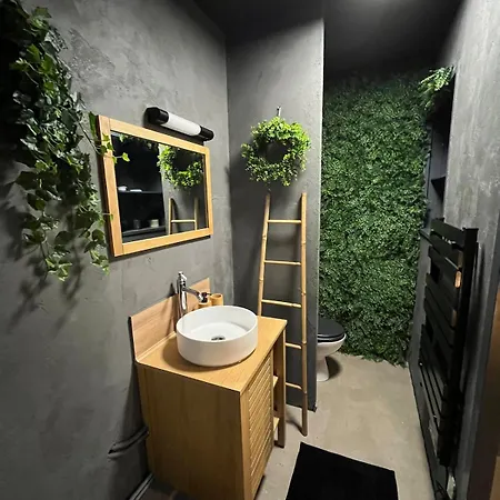 Apartment Jungle Poitiers